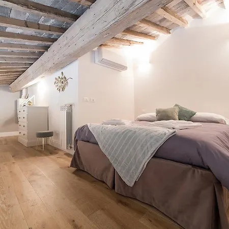 Apartment Santa Croce *