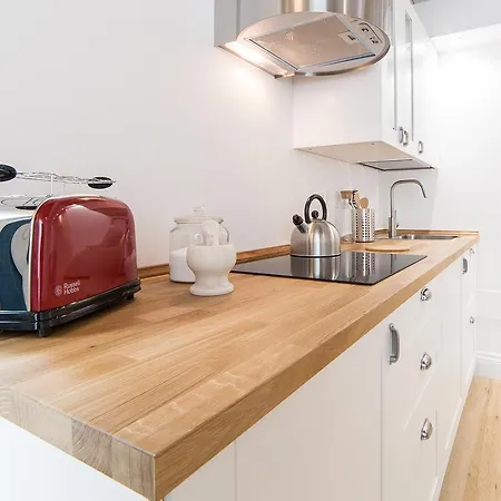 Santa Croce Apartment